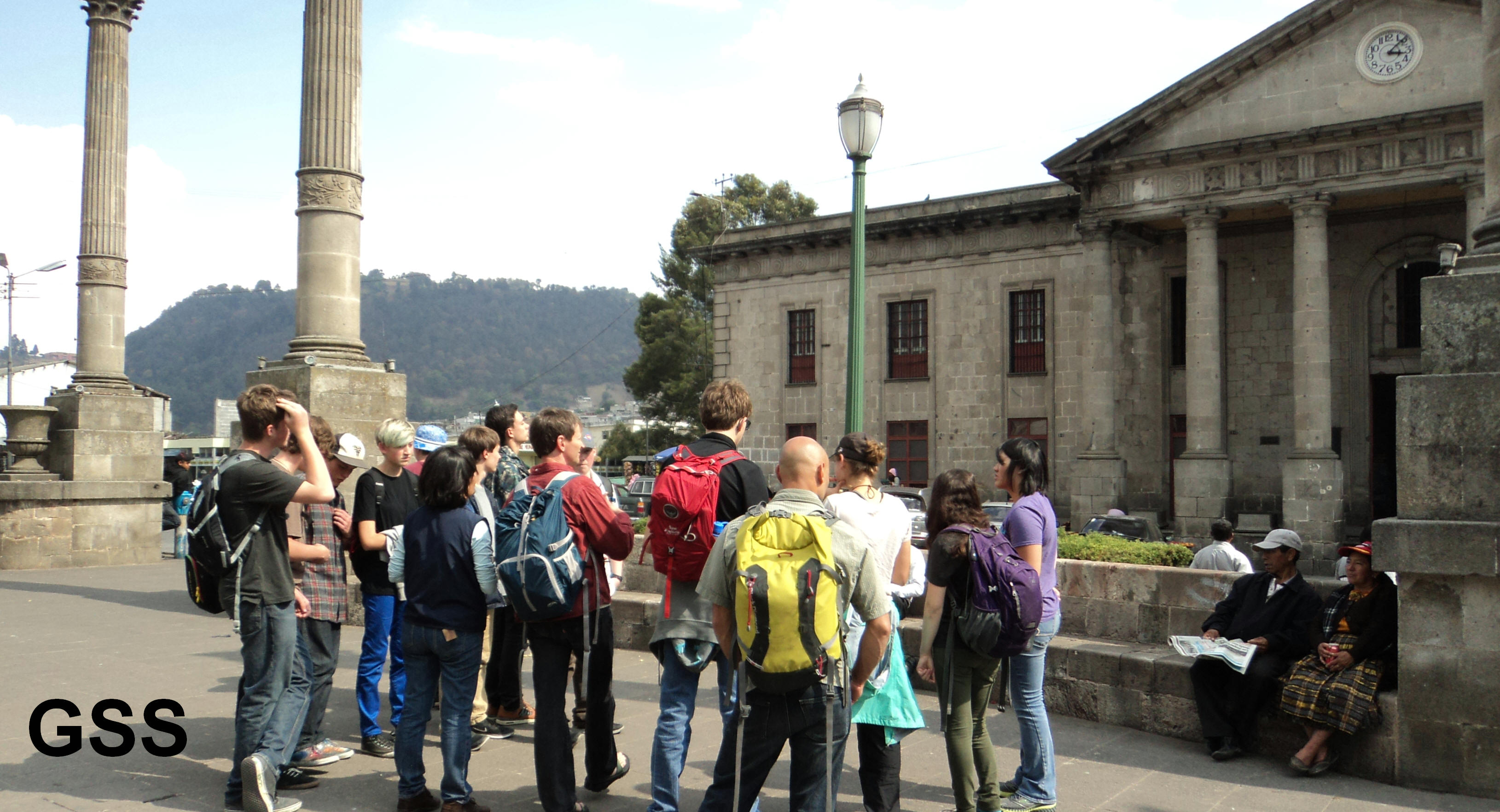 High school students learning about the history of Guatemala and Quetzaltenango.